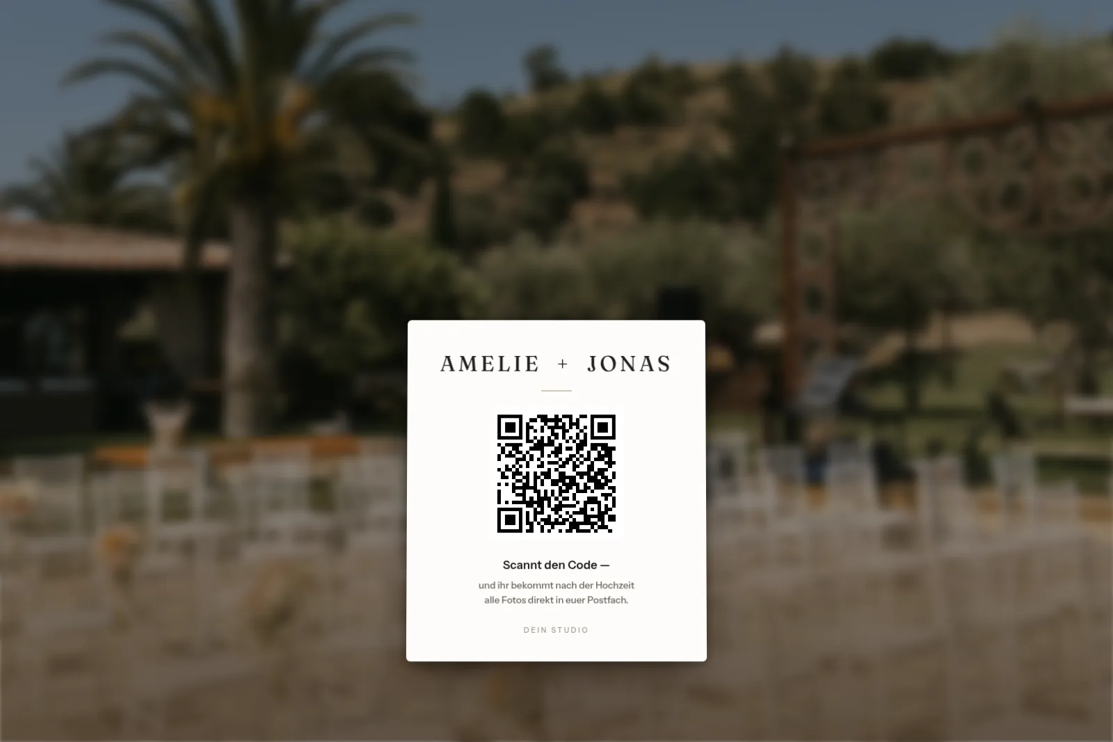 Eine gedruckte QR-Karte auf einer Hochzeit